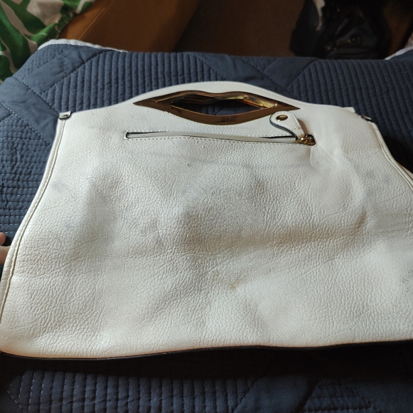 ✔️Lip handle purse - Picture 3 of 8